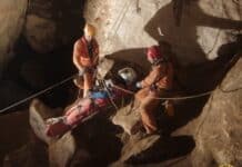 Sicuri in grotta Il SAST incontra la speleologia toscana