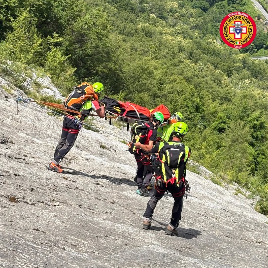 Oggi le Stazioni di Carrara e Lunigiana e Massa hanno svolto una esercitazione c…